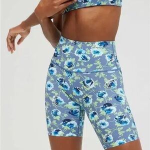 Aerie Floral Biker Shorts in Gray Blue Green Size Small